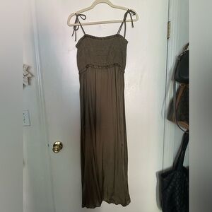 NWT Zara Olive Midi Dress